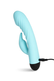 Vibratore rabbit Squitolizio di MySecretCase con texture liscia, design lineare e 10 modalità di vibrazione, ideale per una stimolazione precisa e intensa delle zone del piacere 